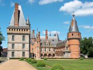 Le chteau de Maintenon, monuments historiques depuis juillet 1944